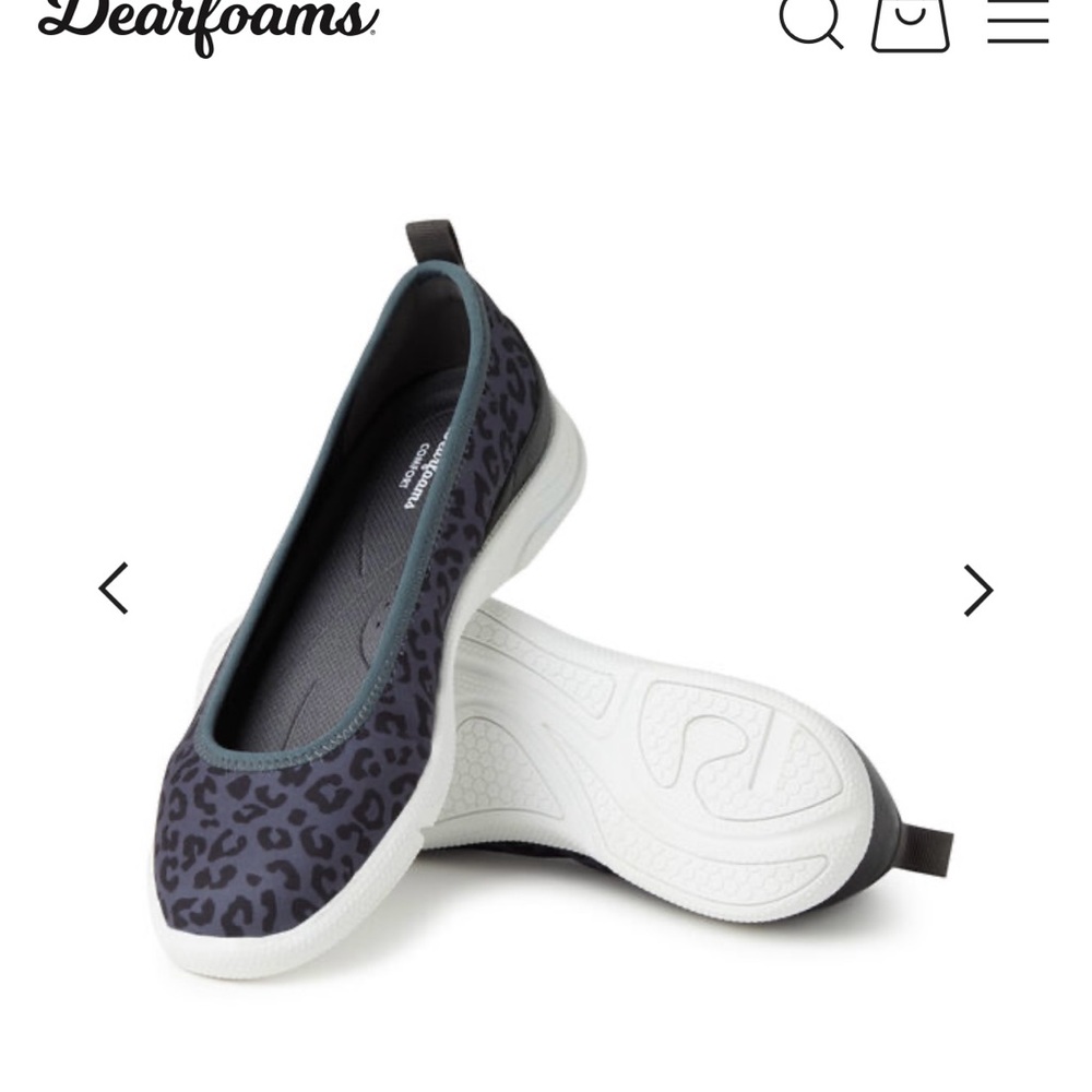 Dearfoam women’s Mia Easy Foam Ballet Shoe Grey Leopard 
NWOT